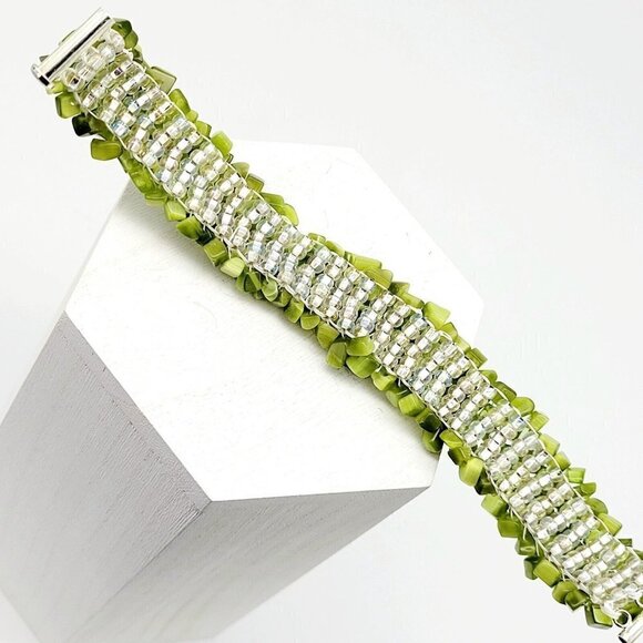 Artisan Olive Green Cat s Eye Chip Bracelet Glass Beads Handmade Boho Army Green - Picture 8 of 10